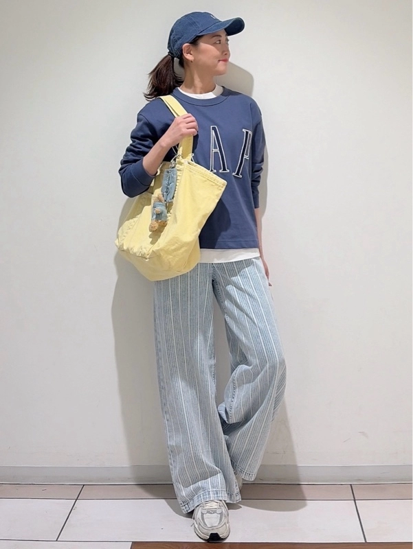 GAP ロゴ　トートバッグ　イエロー イエロートートで完成【GAPロゴ大人カジュアル】 | Gap公式オンライン