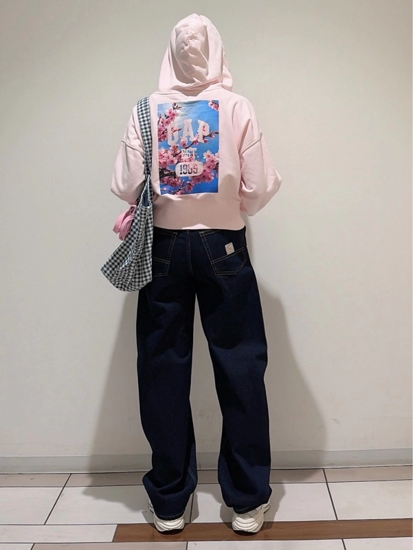 限定】桜パーカーで楽しむ親子&カップルリンクコーデのスタイリング