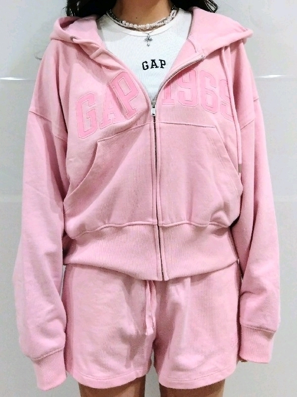 大人気》お尻ロゴセットアップ | Gap公式オンラインストア