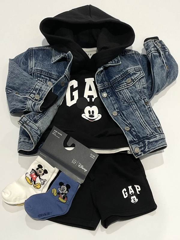 希少【新品未使用】GAP×Disney/オーバーサイズデニムジャケット/ミッキー Gap公式オンラインストア | Gap × ディズニー ミッキーマウス アイコン