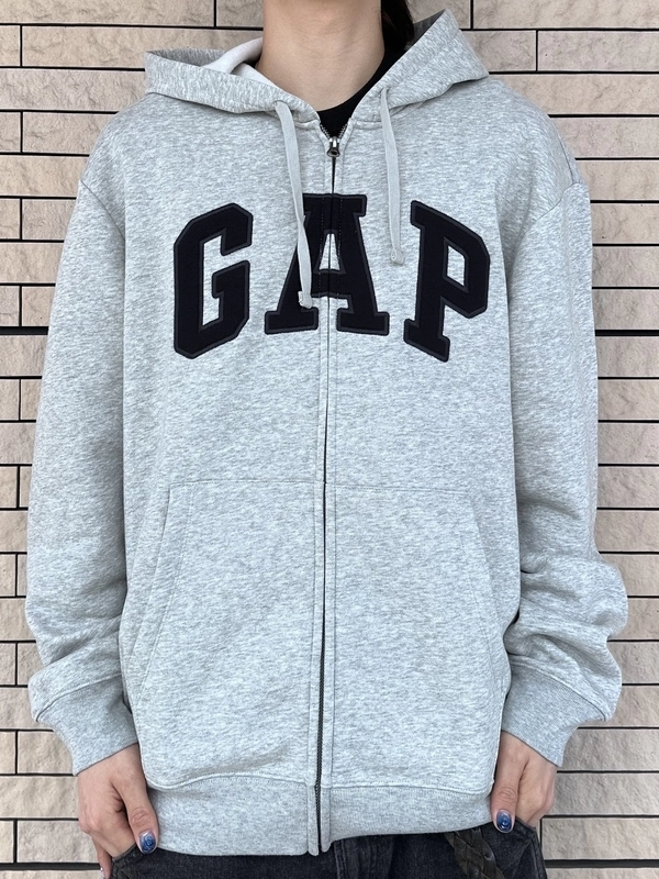 大人気】Gapロゴパーカー×カーペンターショートパンツ | Gap公式