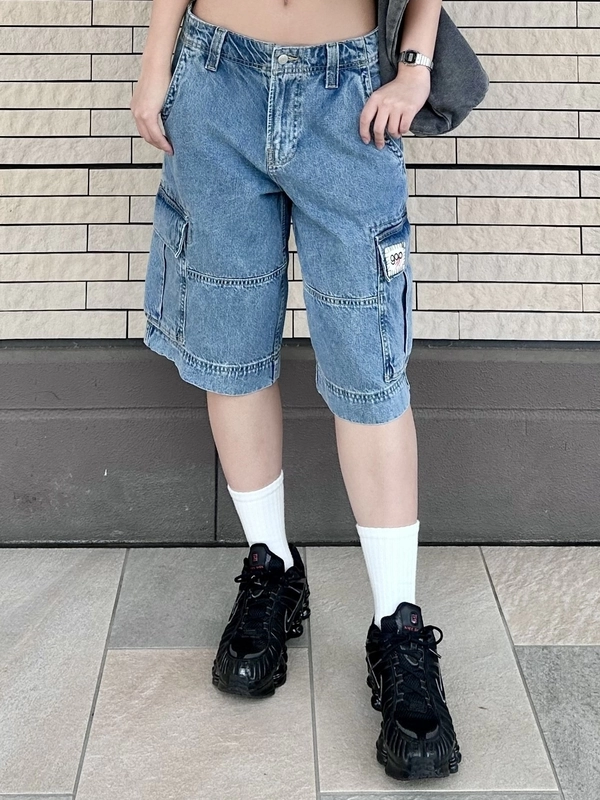 Gap×SWコラボ】デニムカーゴバギーショートパンツ | Gap公式オンライン