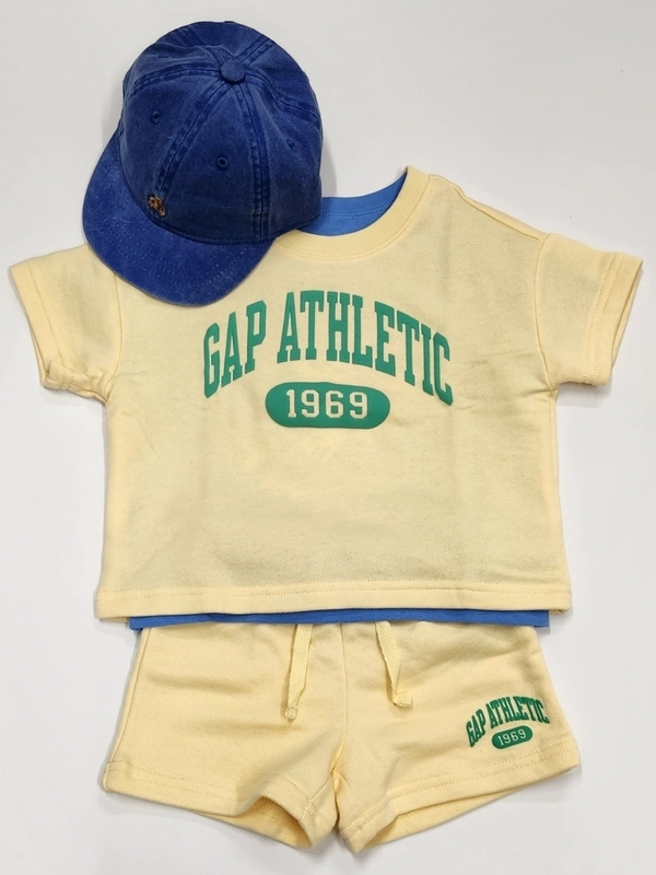 【1歳〜1歳半】GAP ベビー服 | Gap公式オンラインストア