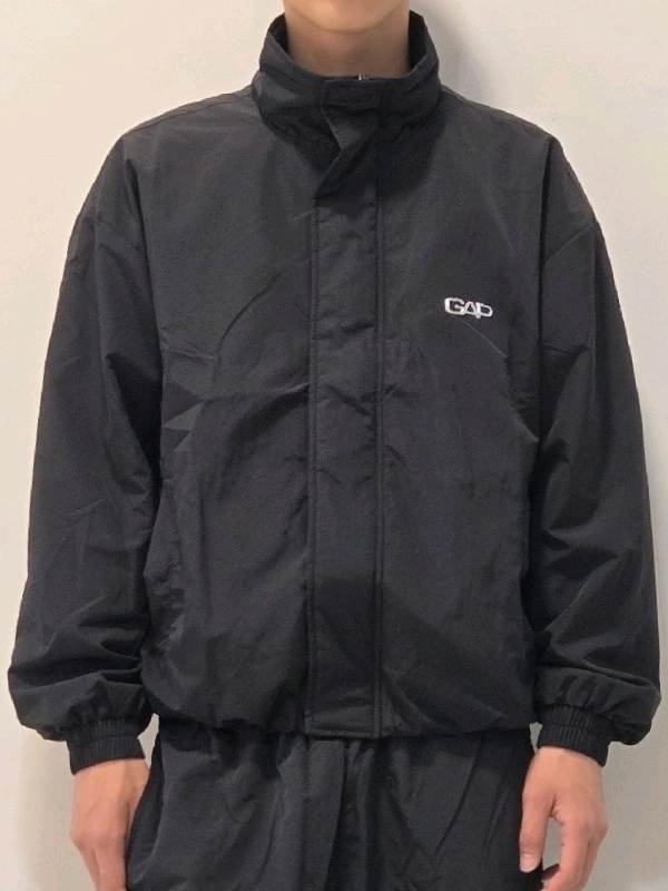シャカシャカGAPロゴセットアップ | Gap公式オンラインストア