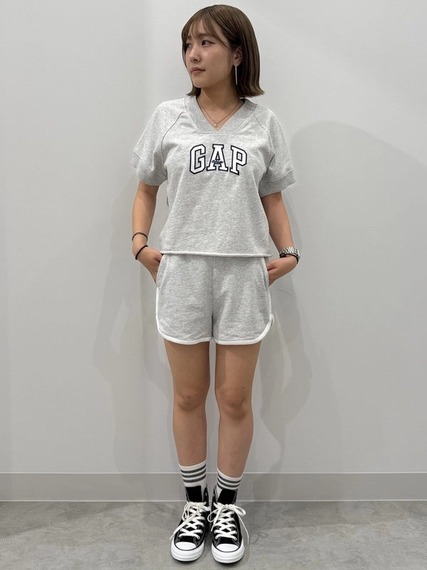 人気Tシャツ再入荷 | Gap公式オンラインストア