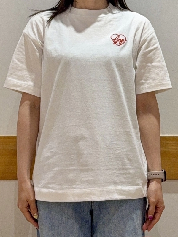 推し活にもおすすめ!】ハートロゴTシャツ | Gap公式オンラインストア 推し活にもおすすめ!】ハートロゴTシャツ | Gap公式オンラインストア