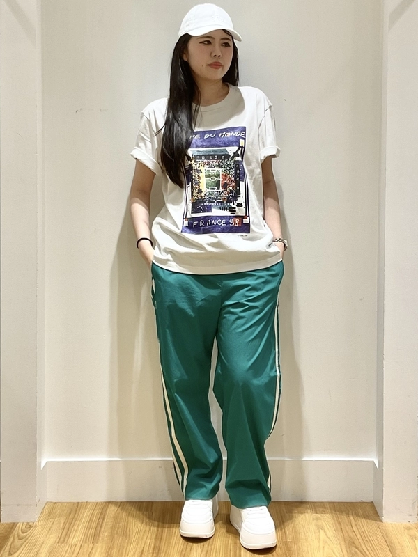 サッカーワールドカップグラフィックTシャツ | Gap公式オンラインストア
