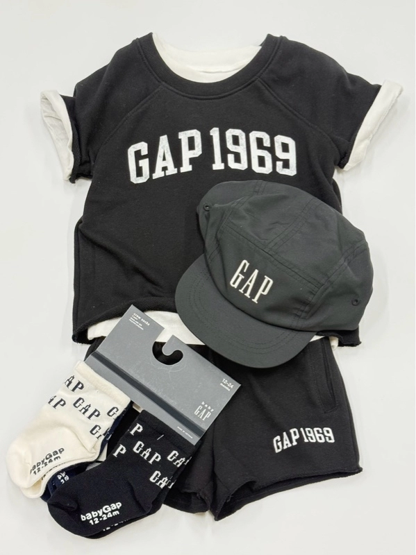 もこもこリンクコーデ◎ボアスウェットワンピースでみんなお揃い | Gap 