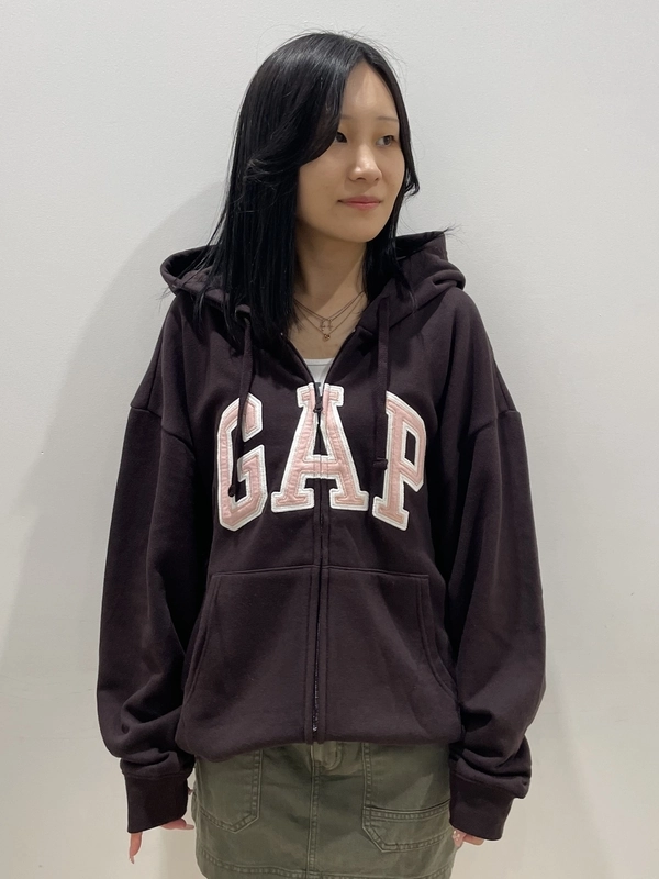 再入荷☆ブラウンロゴジップパーカー | Gap公式オンラインストア