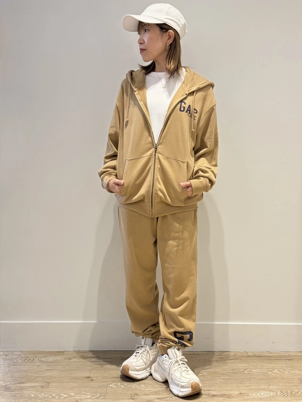 リラックス感が魅力の、大人のセットアップスタイル | Gap公式