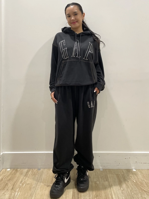 GAP セットアップ パーカー スウェットパンツ 楽に決まる、スウェットセットアップ♪ | Gap公式オンラインストア