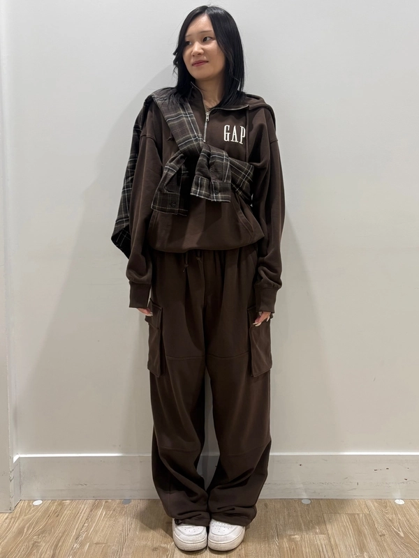 ロゴパーカーとスウェットパンツのセットアップ♪ | Gap公式オンライン
