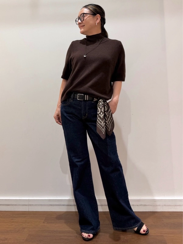 Gap フレアデニムコーティング　デニム カシュソフトモックネックセーター&リラックスフレアデニム』 | Gap
