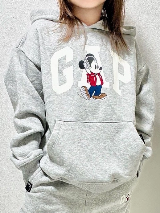 ❣️早い者勝ち❣️希少品❣️タッパーウェア　ミッキー柄だ円とメジャーカップ　バラ売り可 今が買い】ミッキースウェットセットアップ | Gap公式オンラインストア