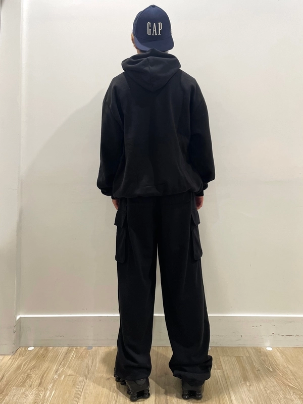 【格安】VAUQUISH CAMO ジップパーカー＆スウェットパンツセットアップ ブラックアイテム、スウェットセットアップ！ | Gap公式オンラインストア