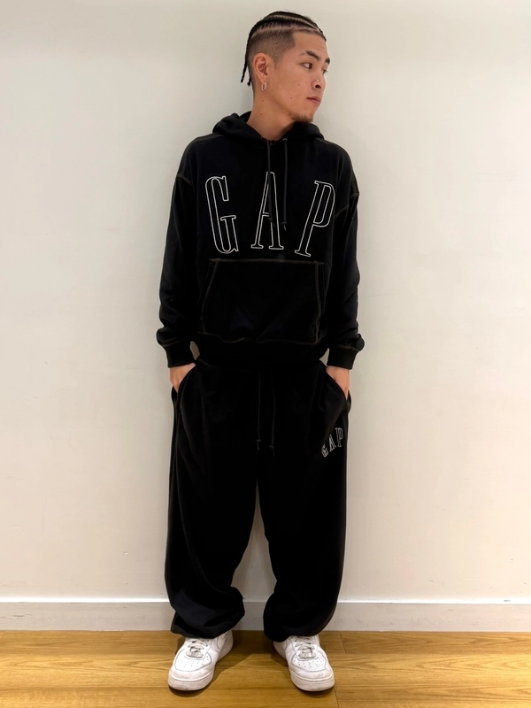 大人気】ロゴセットアップコーデ | Gap公式オンラインストア